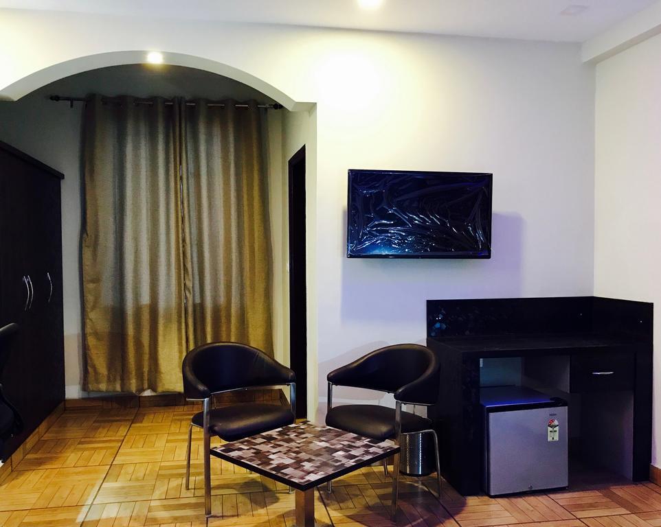 The Park Residency Hotell Greater Noida Eksteriør bilde