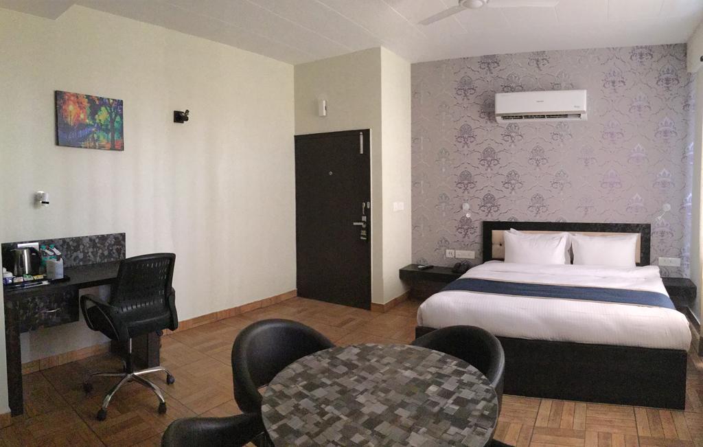 The Park Residency Hotell Greater Noida Eksteriør bilde